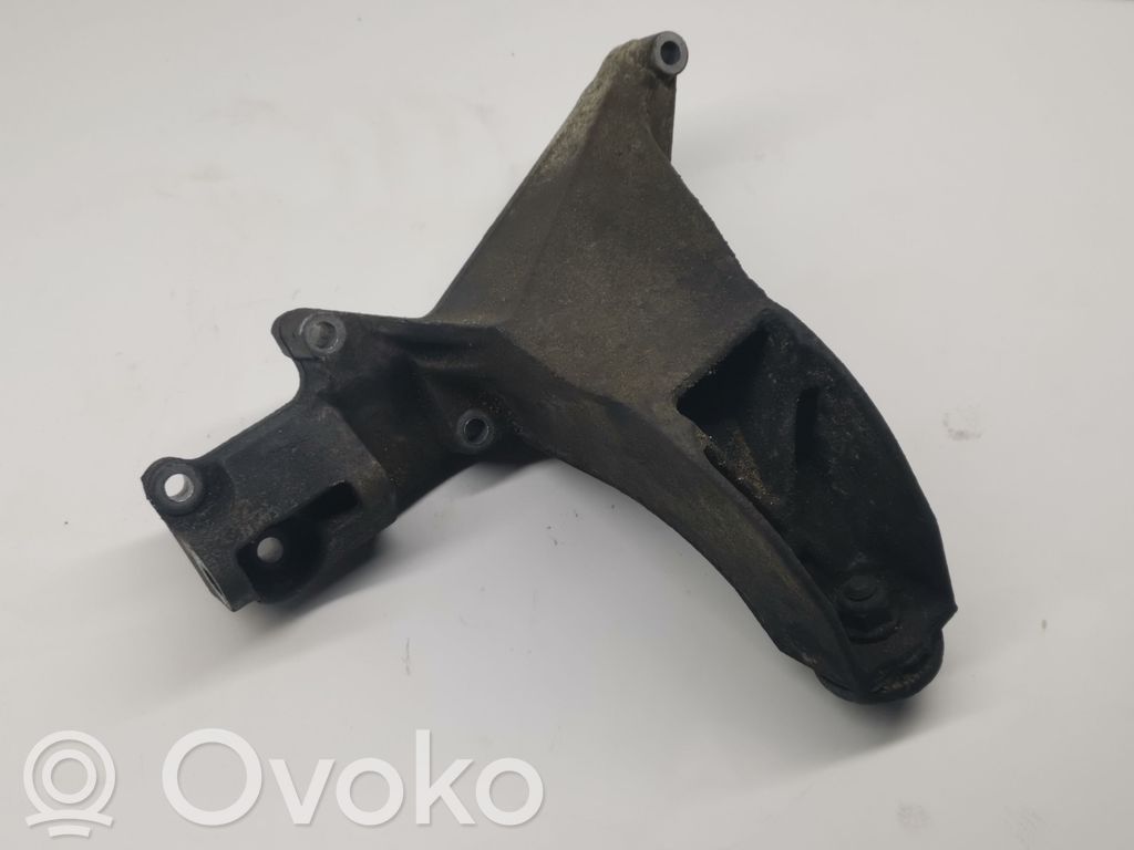 BMW 3 E46 Engine mounting bracket 