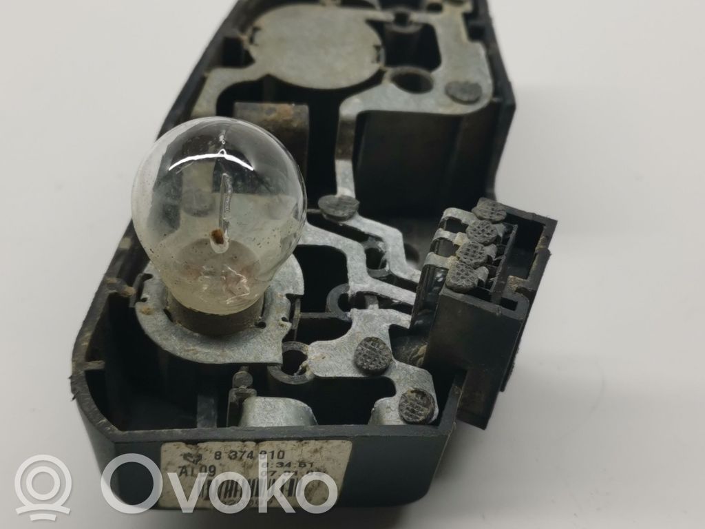 BMW 3 E46 Aizmugures spuldzes vāka turētājs 