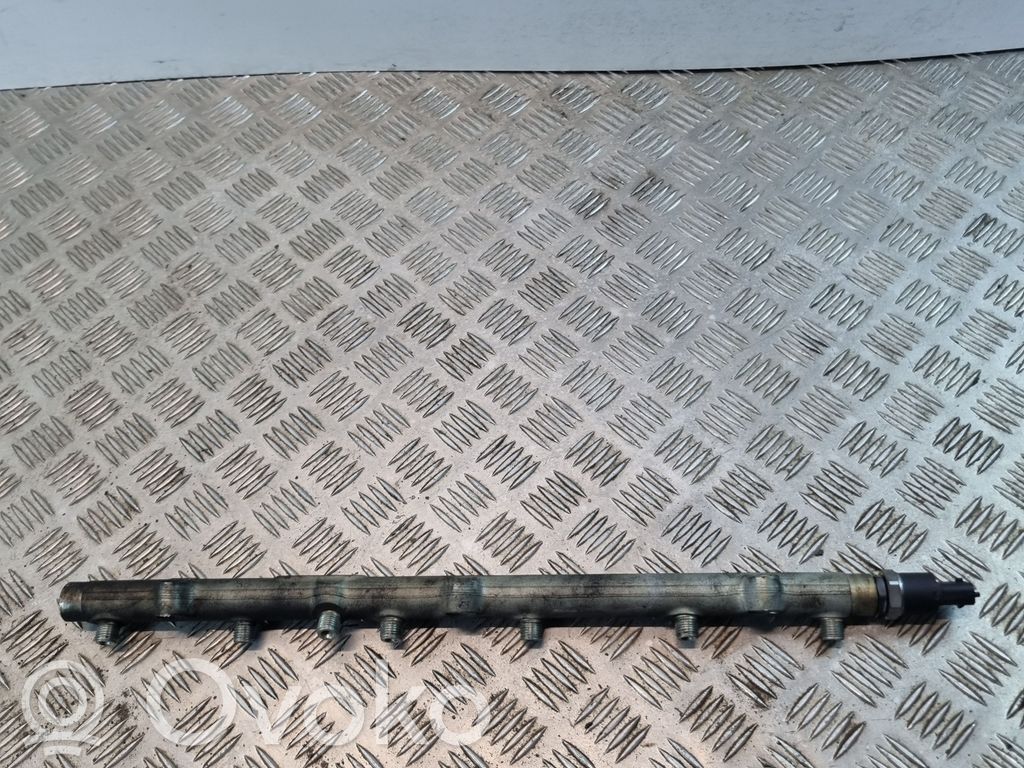 BMW 5 E39 Fuel main line pipe 
