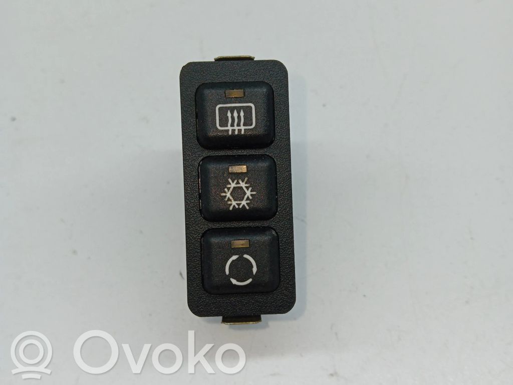 Windscreen/window heater switch   8371020