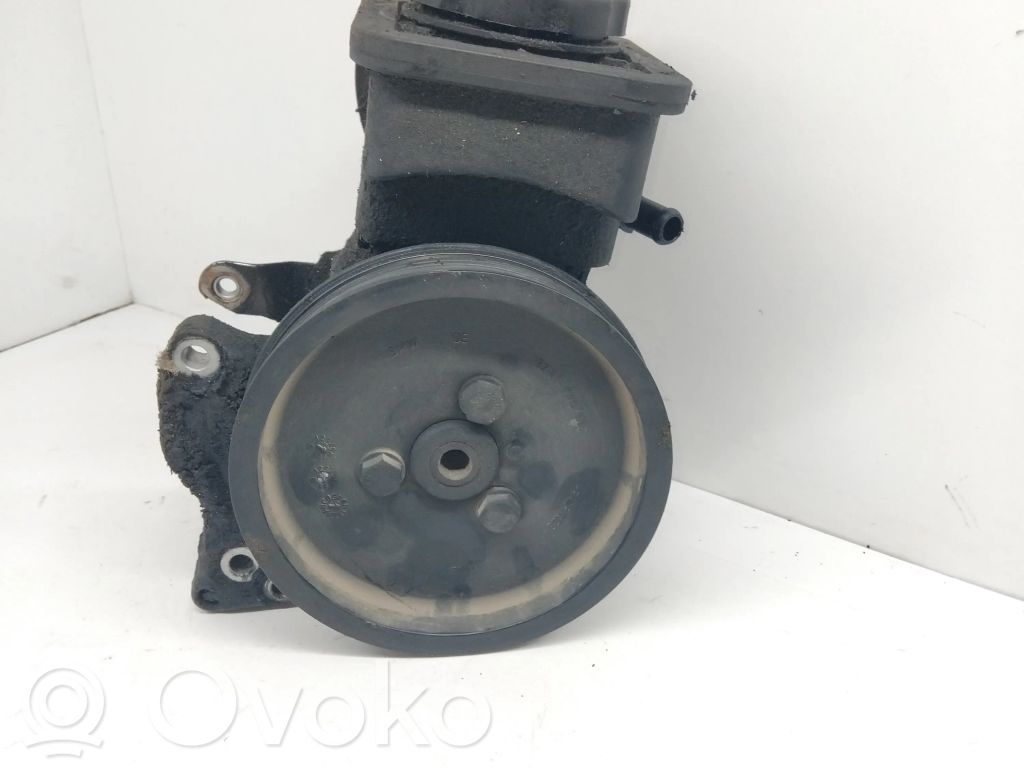 BMW 3 E46 Power steering pump 