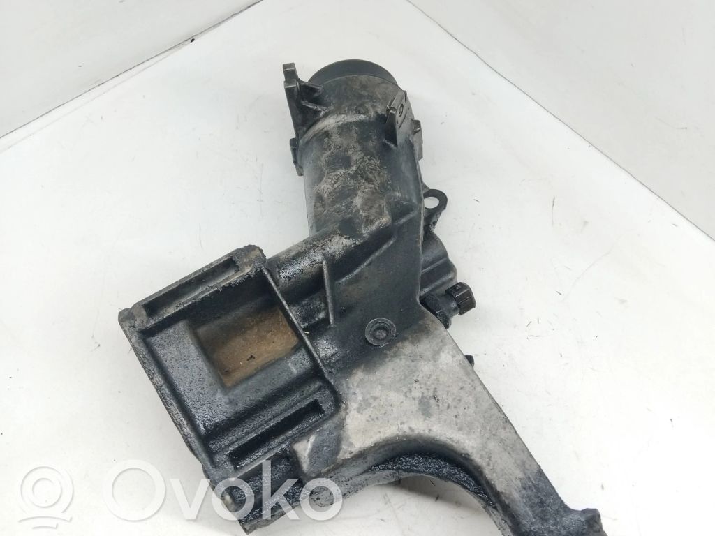 BMW 3 E46 Oil filter mounting bracket 