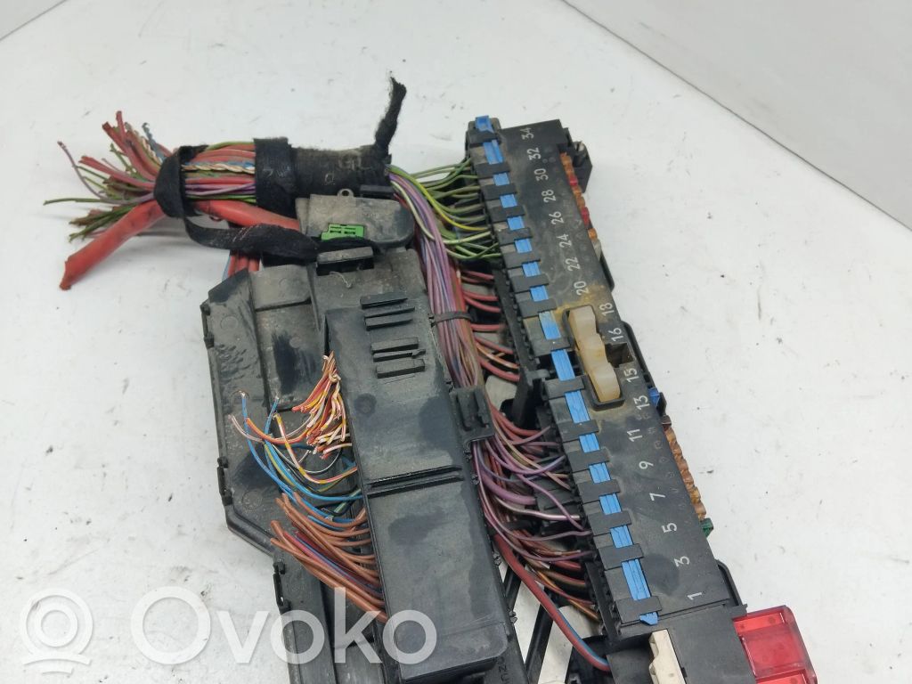 Fuse module   8364542