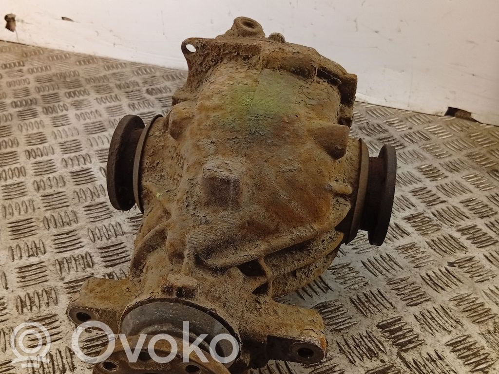 Rear differential   7533147
