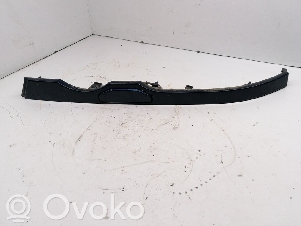 BMW 3 E46 Under headlight/headlamp trim 