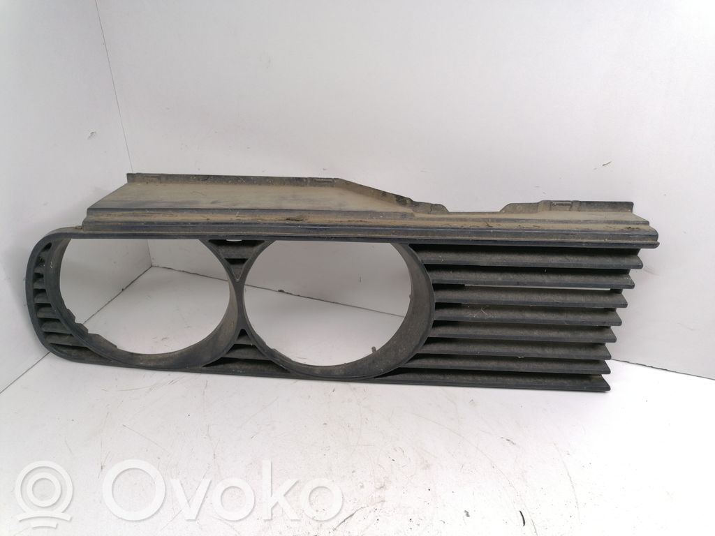 BMW 3 E30 Under headlight/headlamp trim 