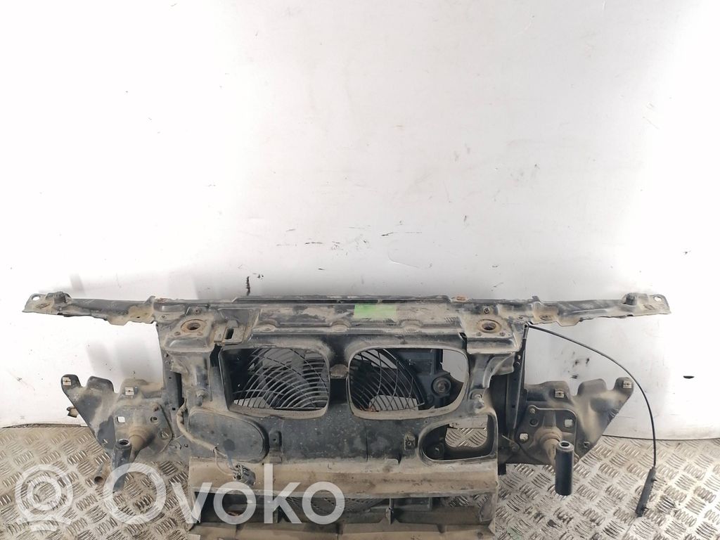 Etupuskurin kannake   8159360