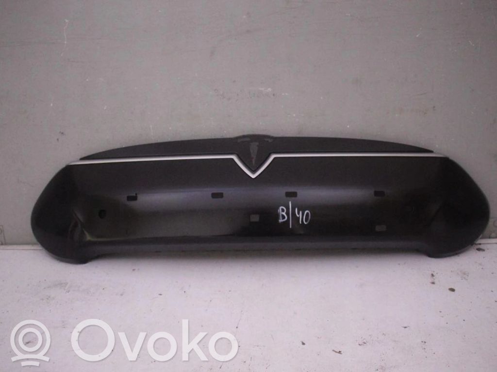Tesla Model S Front bumper upper radiator grill 