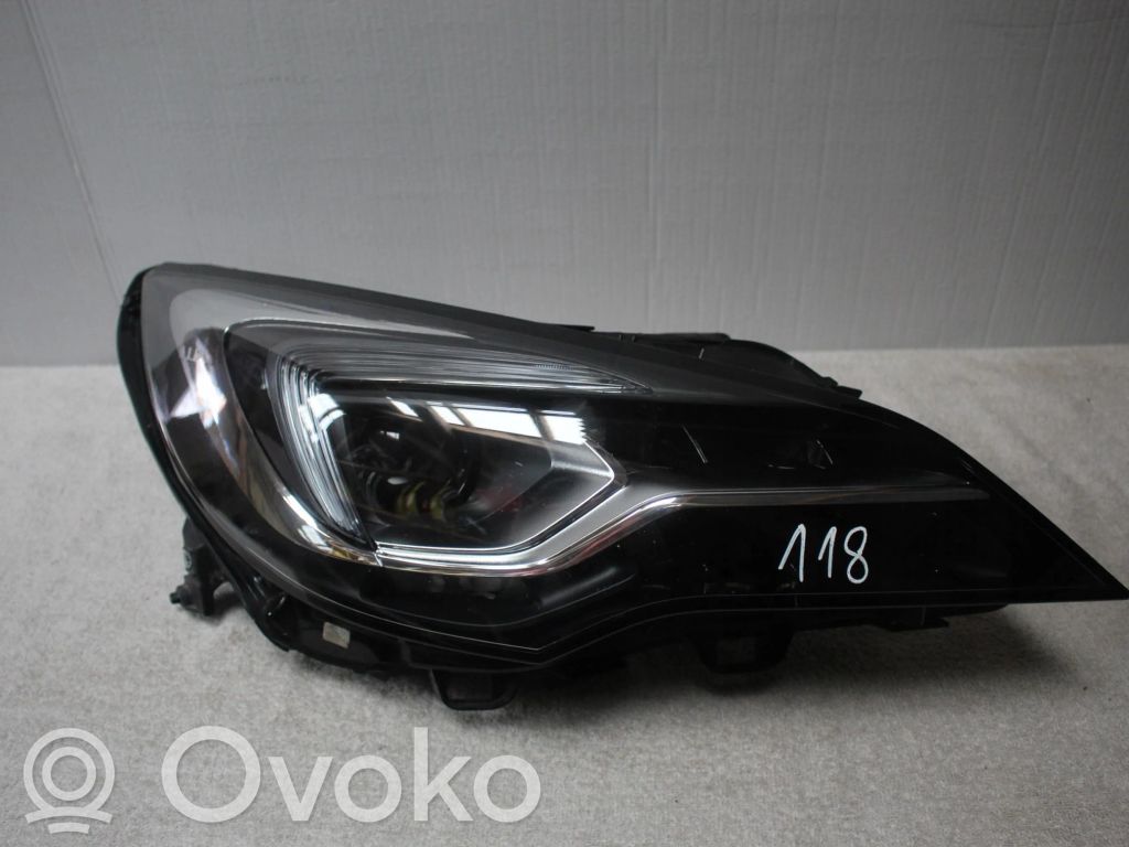 Opel Astra K Headlight/headlamp 