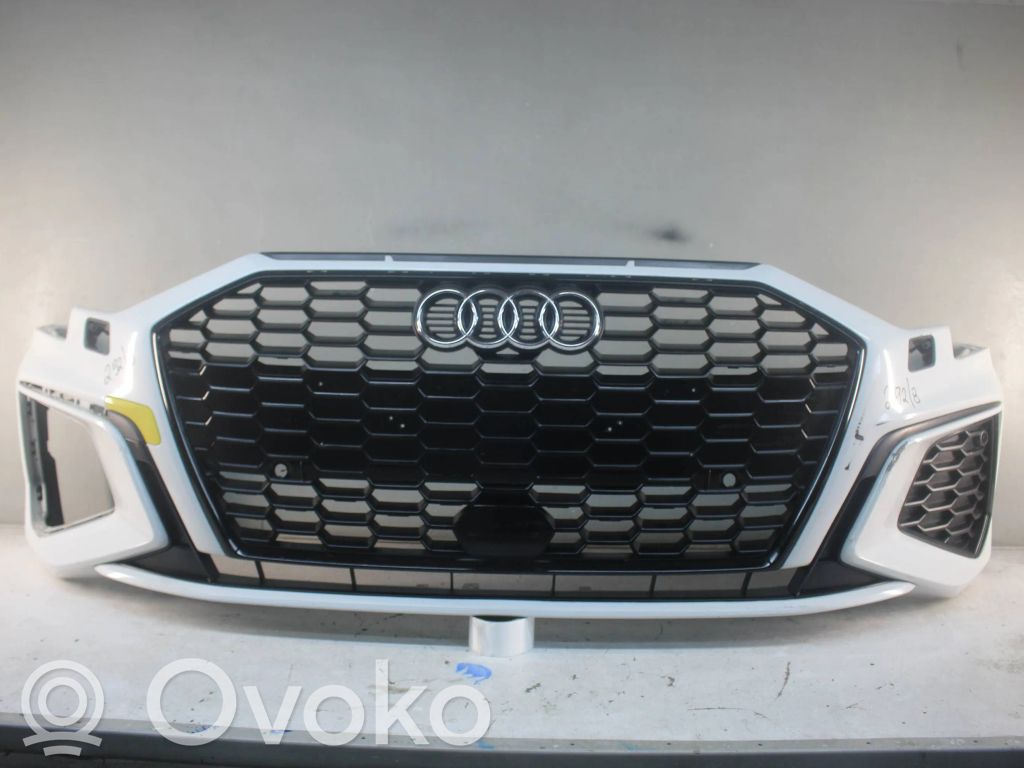 Front bumper   8T0807437