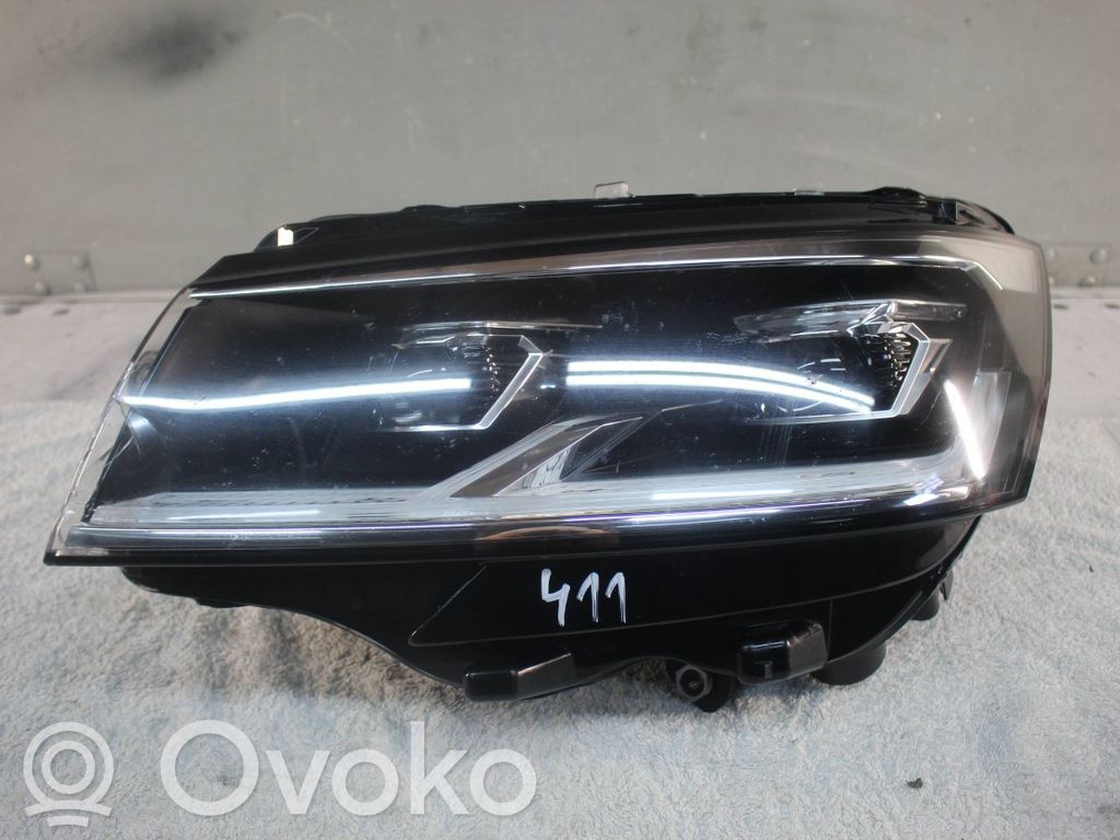 Volkswagen Transporter - Caravelle T6 Headlight/headlamp 