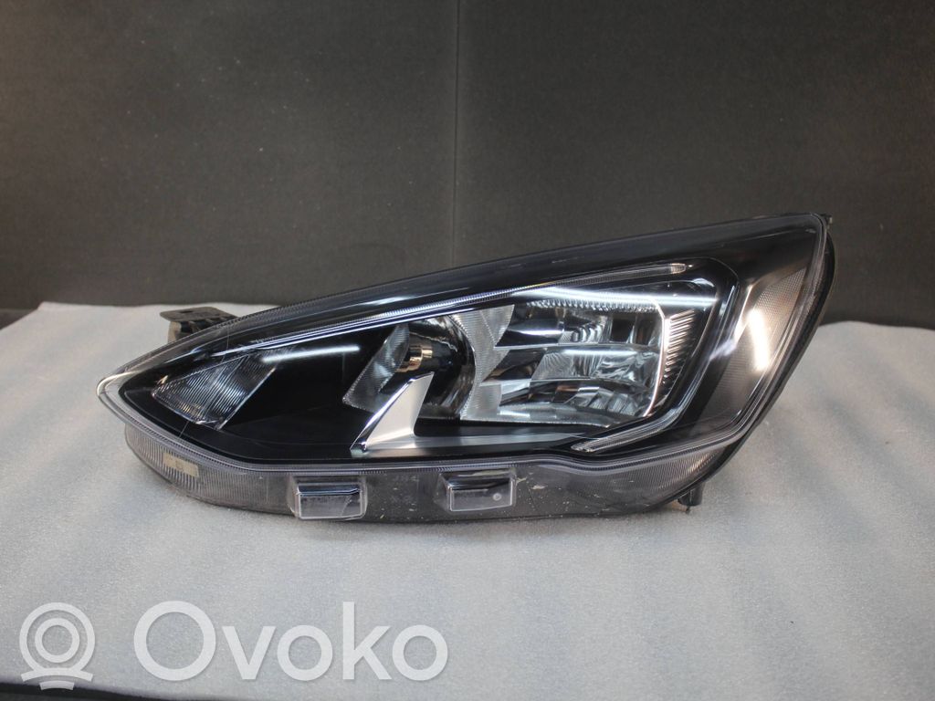Ford Focus Headlight/headlamp 