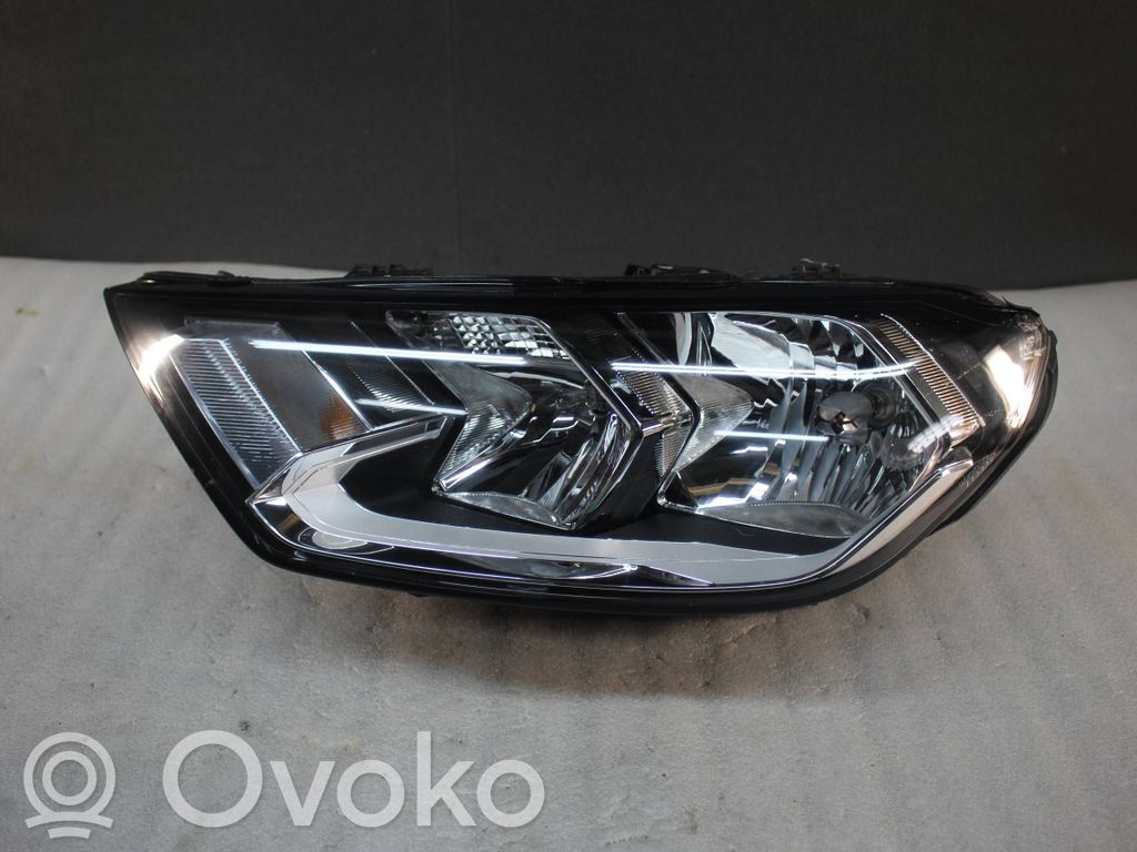 Audi A1 Priekinis žibintas 