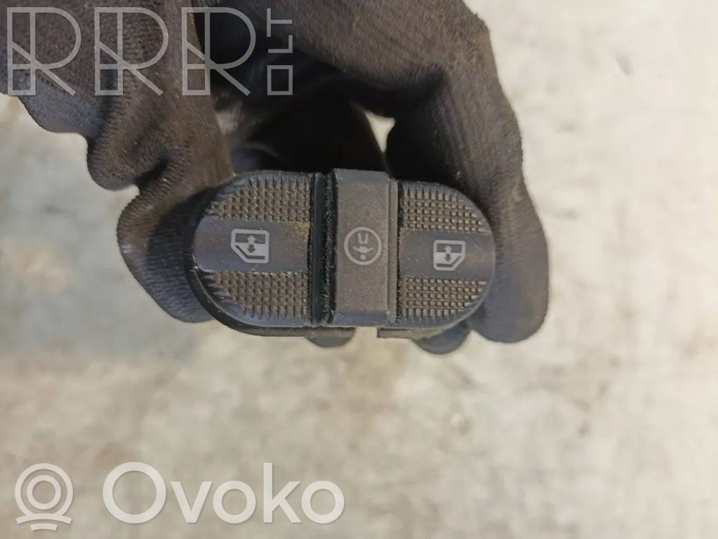 Electric window control switch   7M0959855
