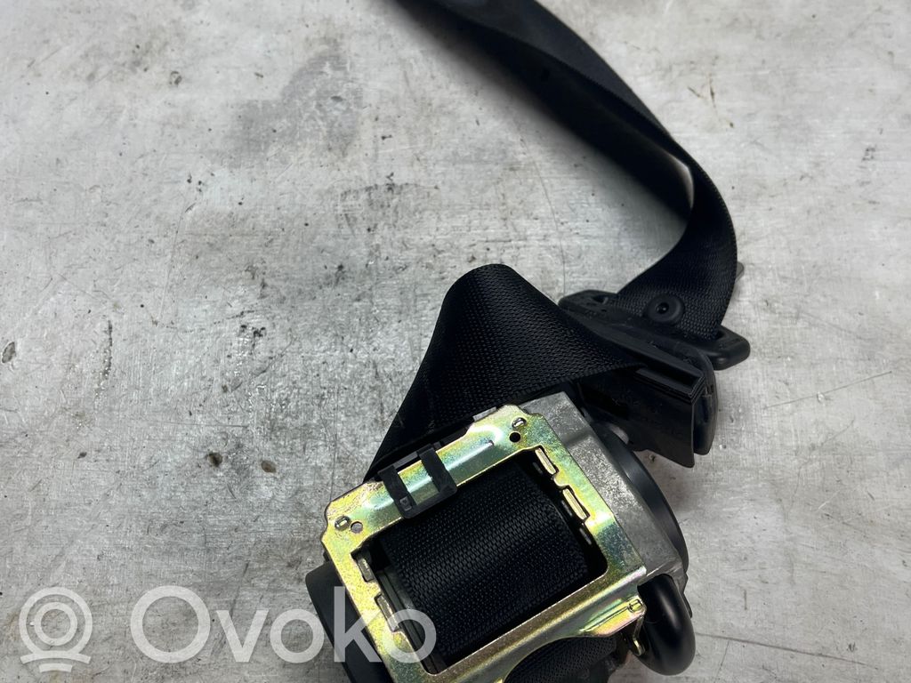 Mercedes-Benz E W211 Rear seatbelt 