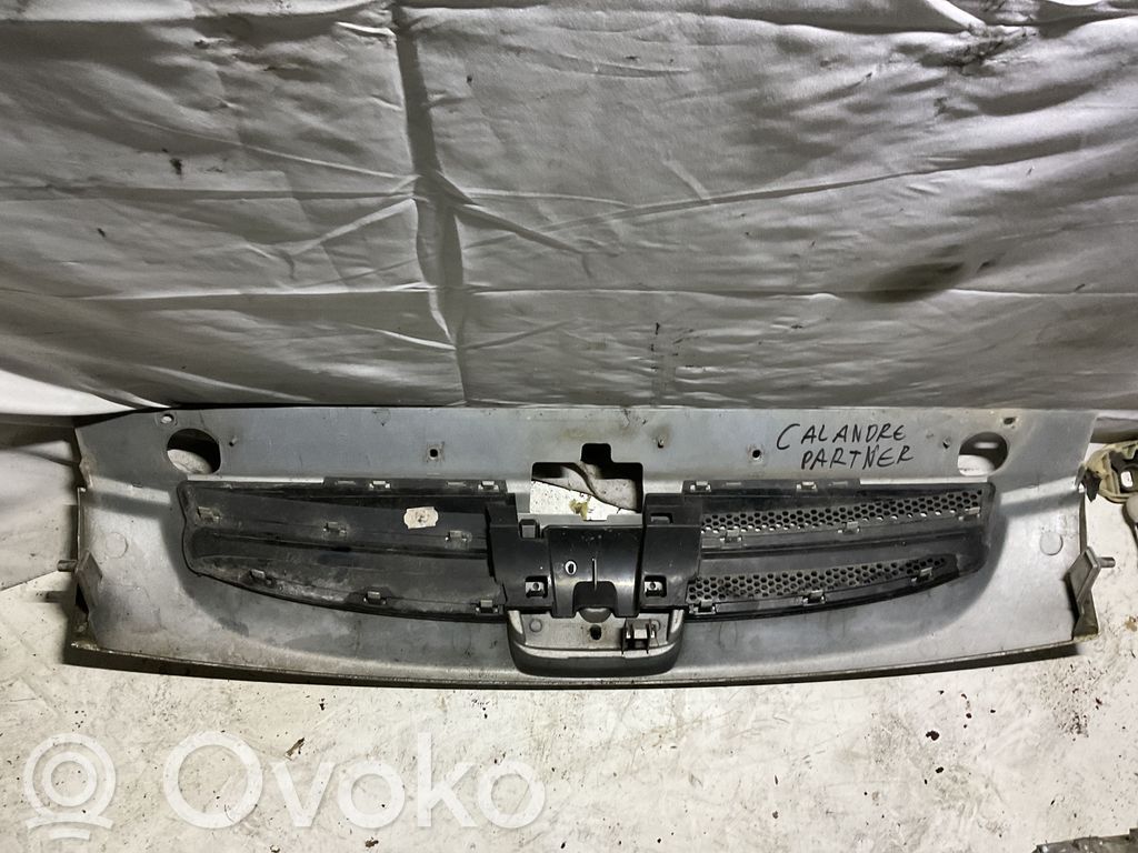 Peugeot Partner Atrapa chłodnicy / Grill 