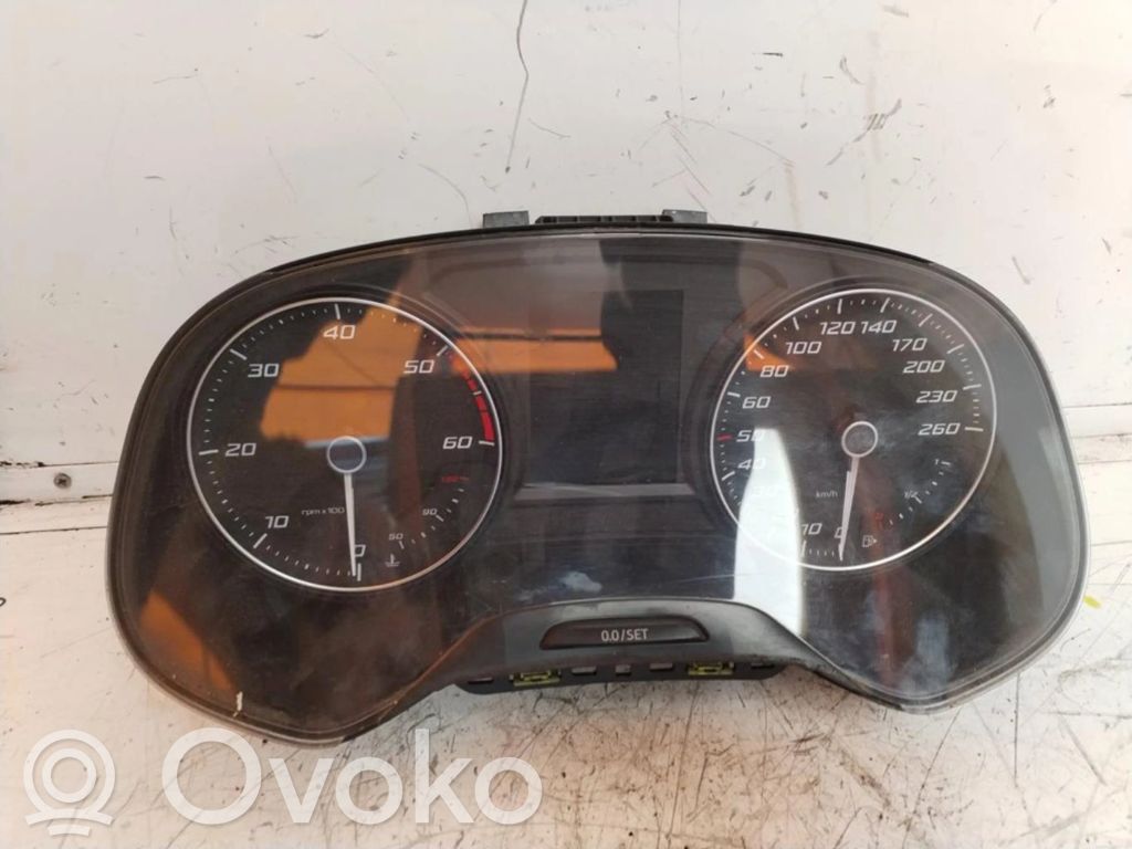Seat Leon (5F) Speedometer (instrument cluster) 