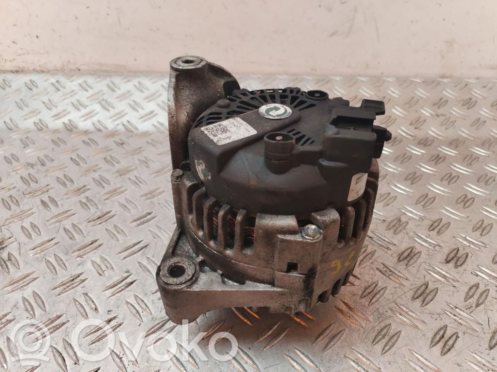 BMW 1 E81 E87 Ģenerators 