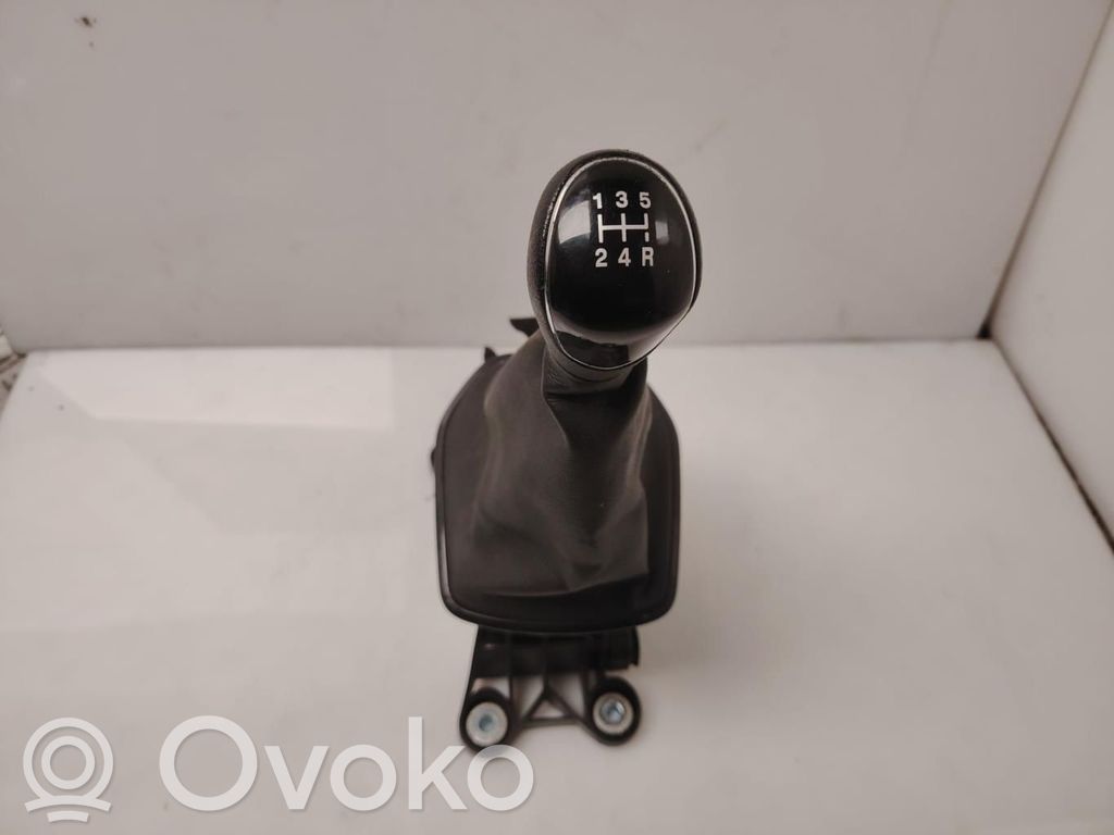 Vaihdetanko   AV1R7C453BAA