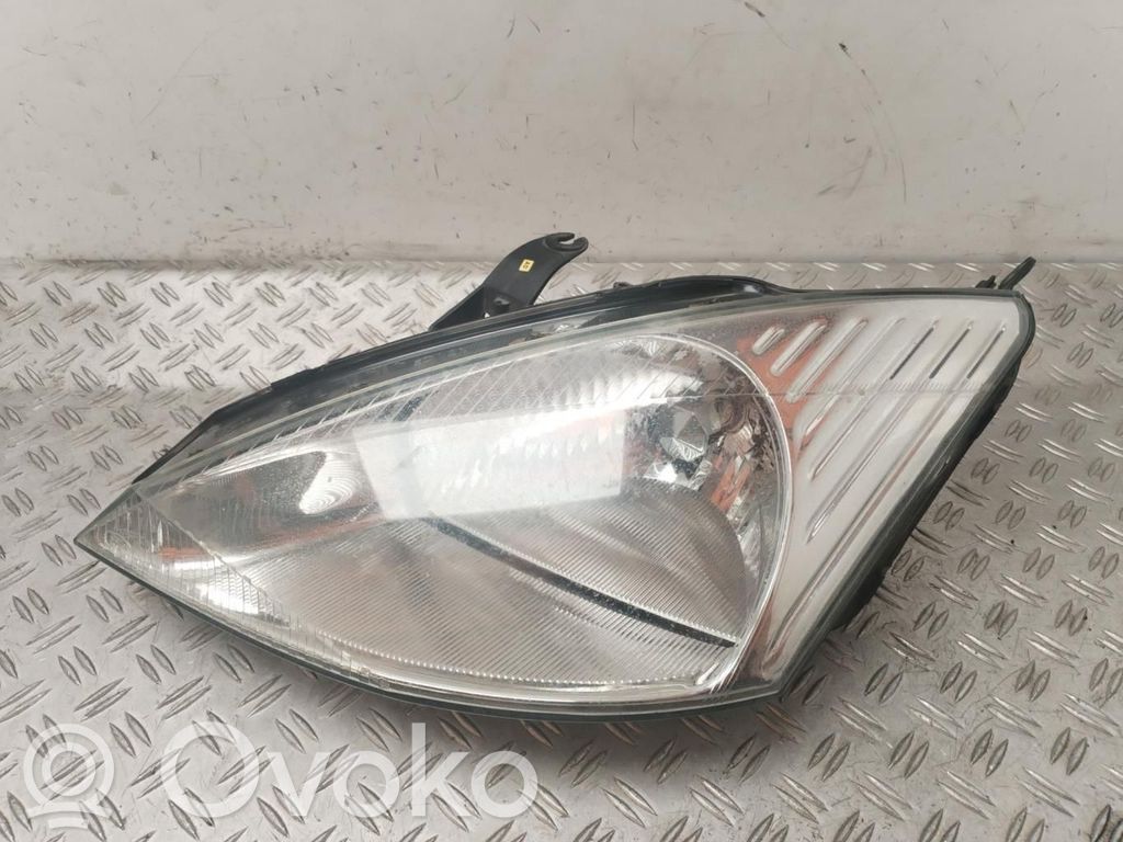 Ford Focus Phare frontale 