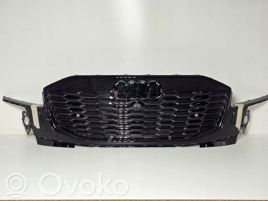 Audi Q6 e-tron Front bumper upper radiator grill 