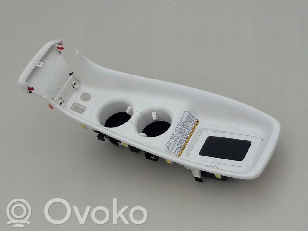 Toyota Prius (XW50) Console centrale 