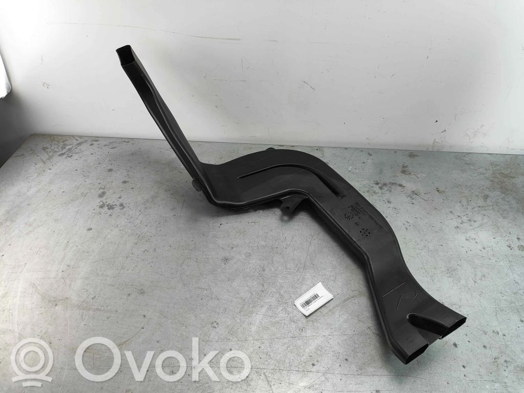 BMW 3 E92 E93 Oro paėmimo kanalo detalė (-ės) 