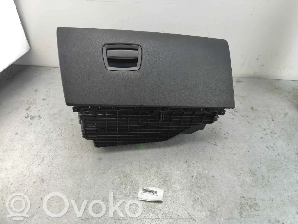 BMW 5 F10 F11 Schowek deski rozdzielczej 