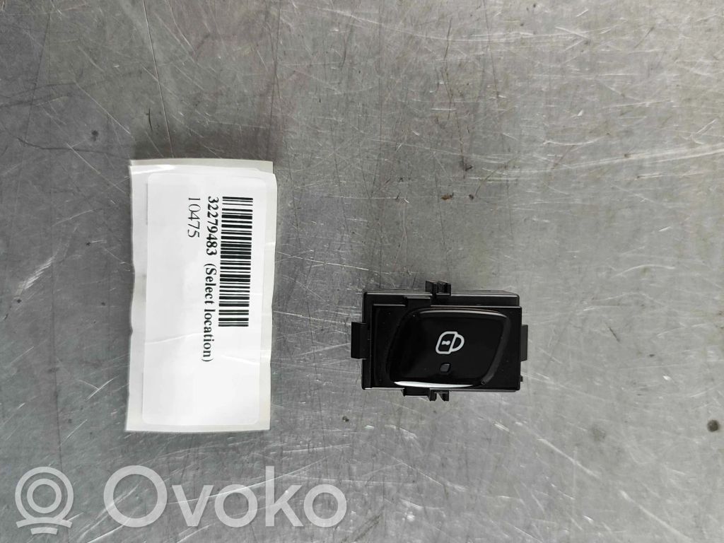 Volvo XC90 Central locking switch button 