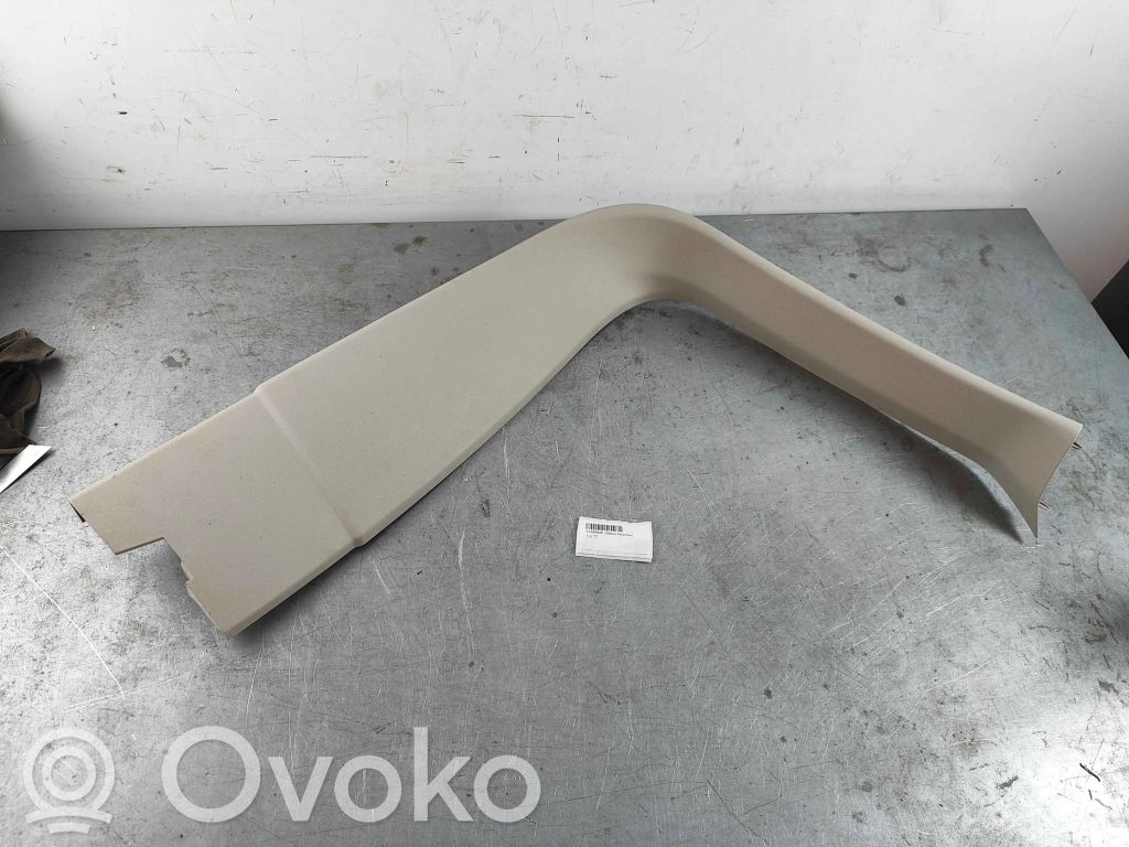 Volvo XC90 Tailgate trim 