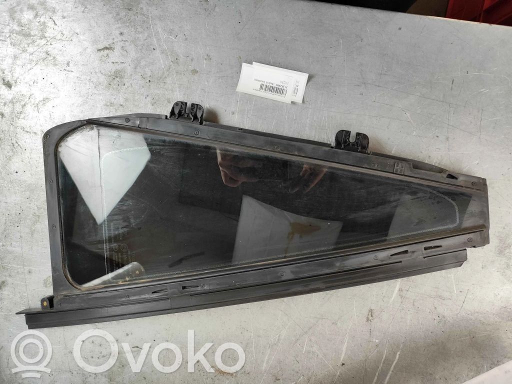 Volvo XC90 Ventanilla de ventilación de la puerta trasera 