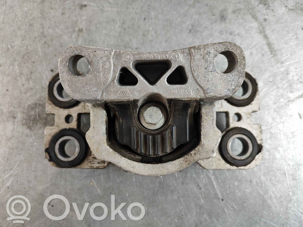 Land Rover Discovery Sport Engine mount bracket 