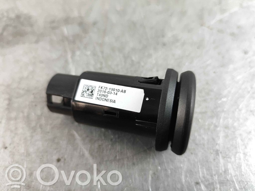 Enchufe conector USB   T4A5473