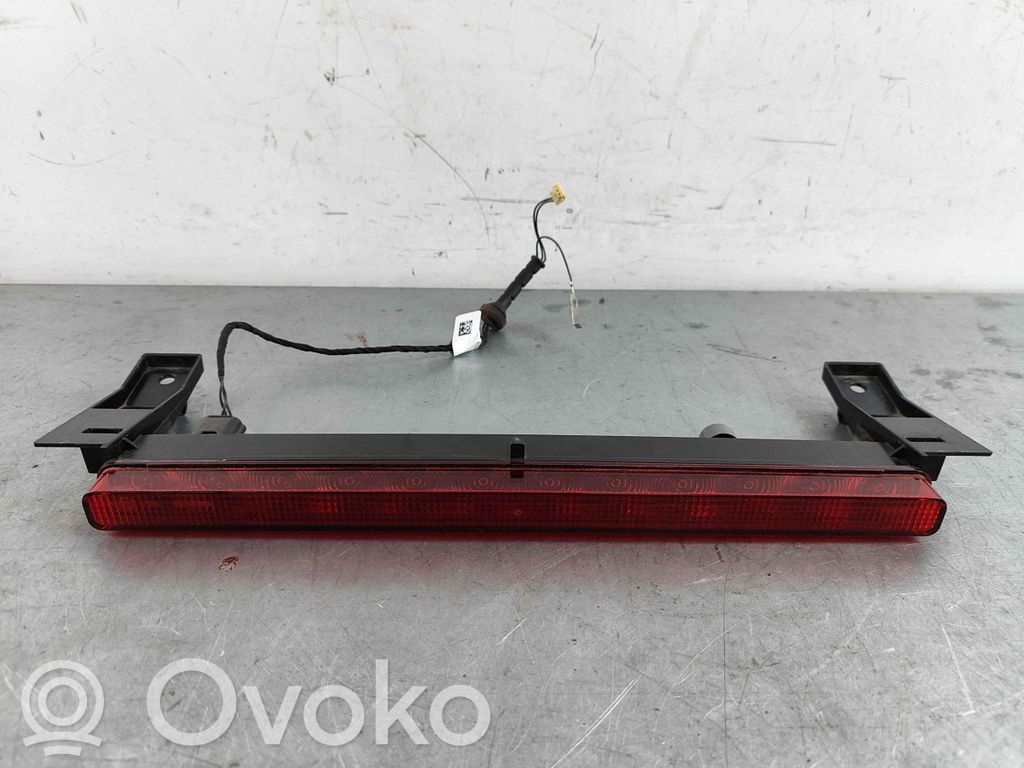 Volvo XC40 Third/center stoplight 