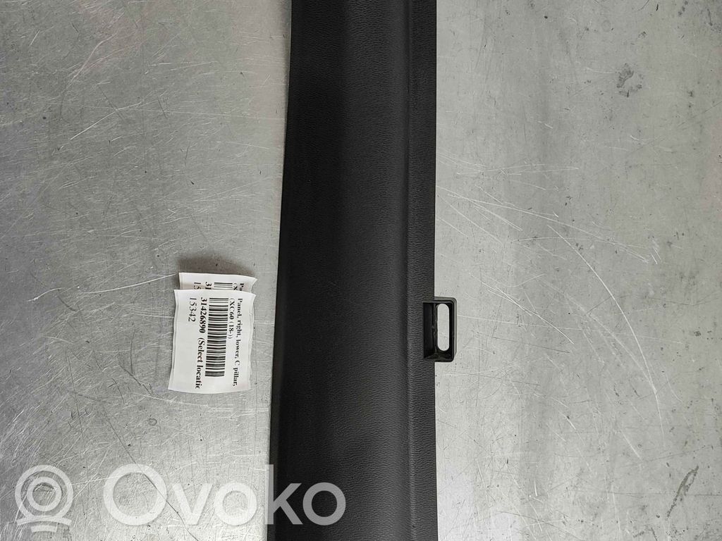 Volvo XC60 Pilar (C) 