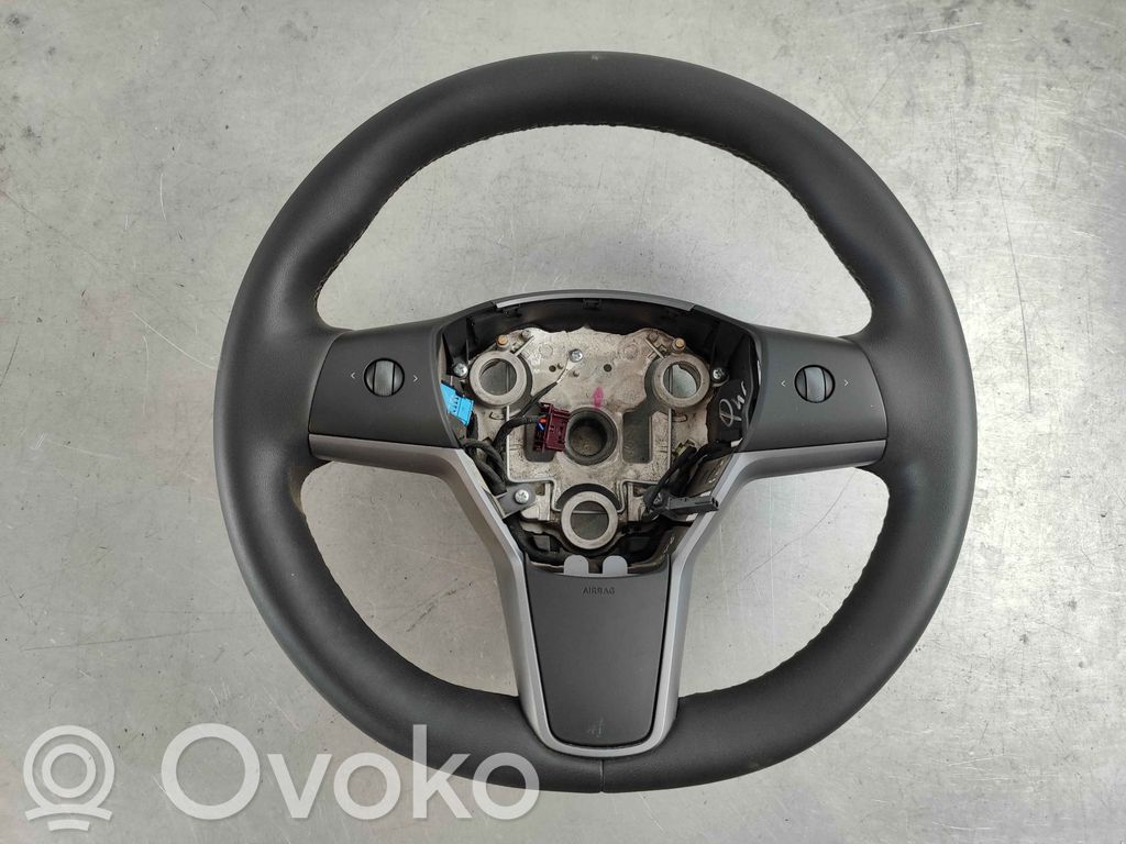 Tesla Model Y Vairas 