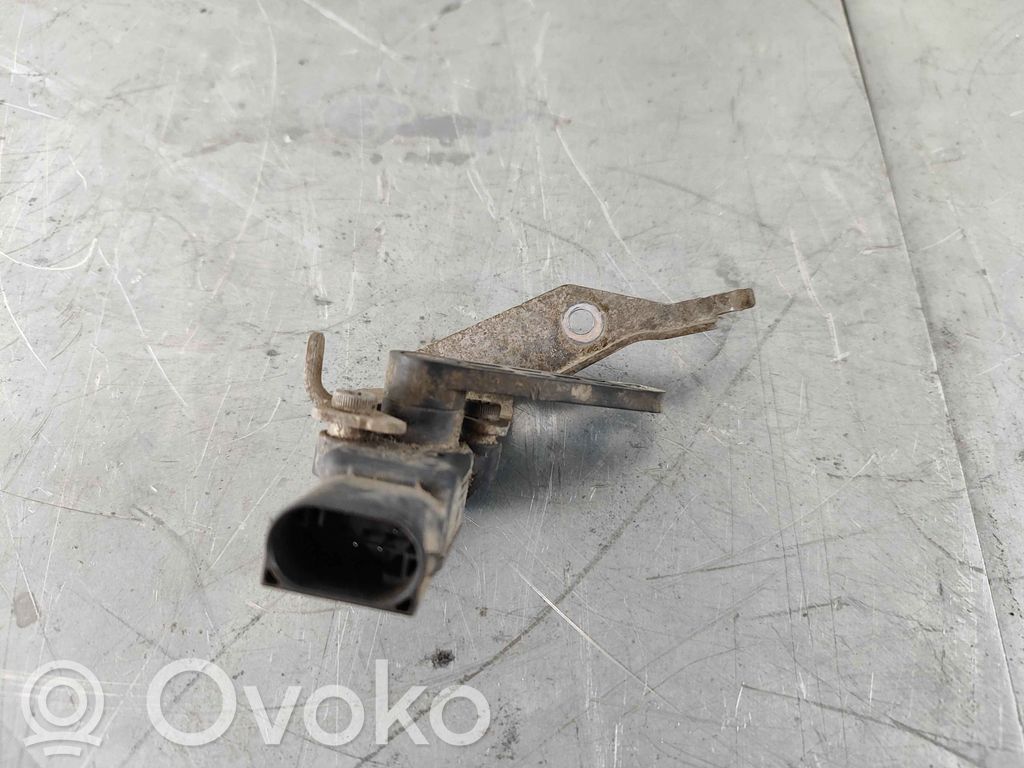 Volvo XC60 Rear air suspension level height sensor 