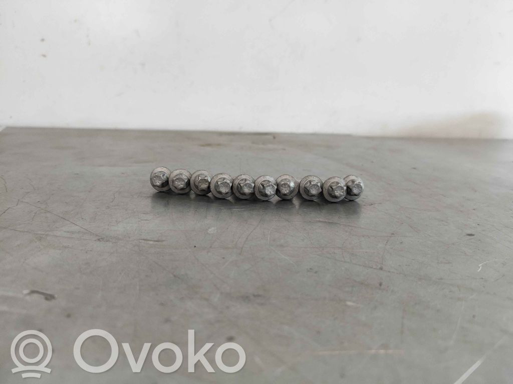 Nuts/bolts   31106794380,6794380