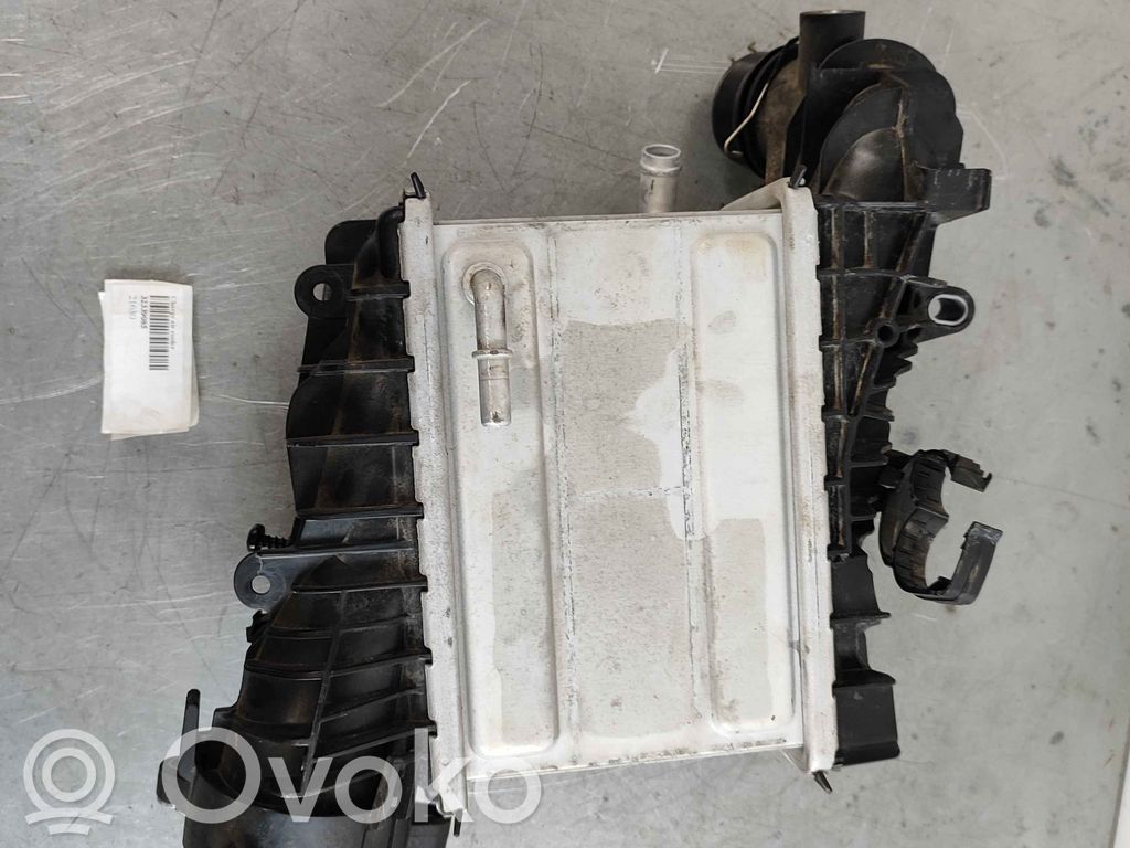 Volvo XC60 Interkūlerio radiatorius 