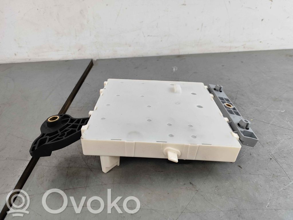 Volvo S90, V90 Korin keskiosan ohjainlaite 