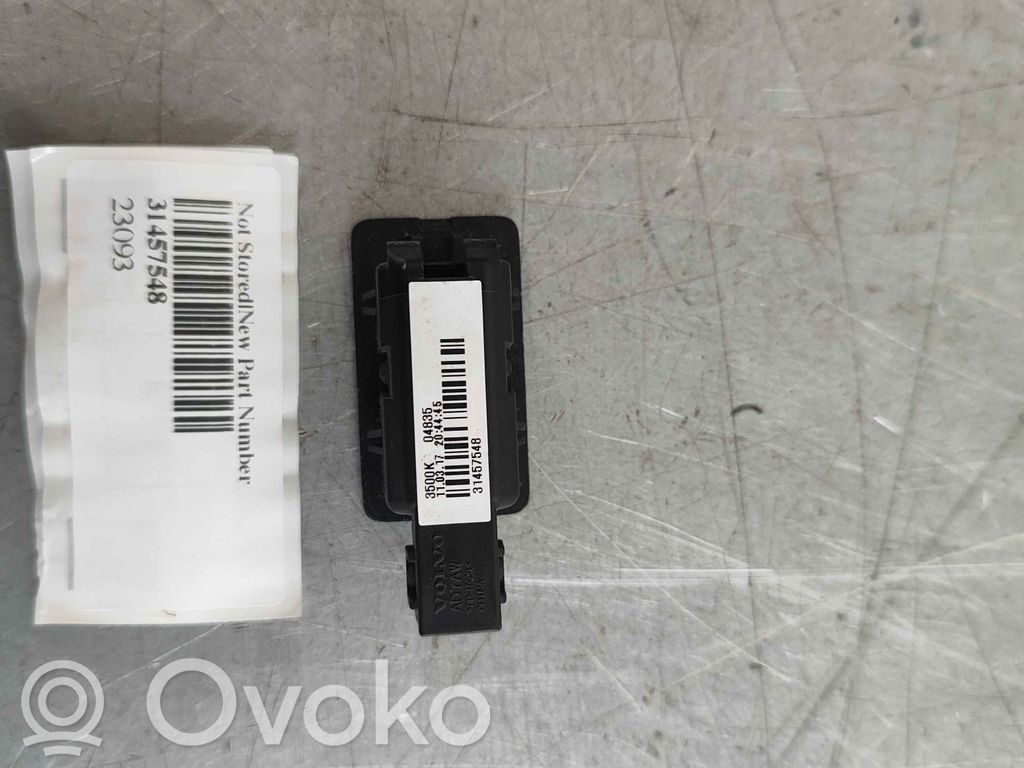 Volvo S90, V90 Glove box light 