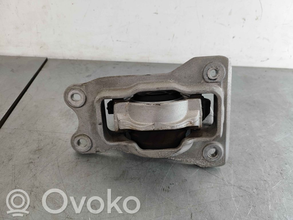 Volvo S90, V90 Engine mounting bracket 
