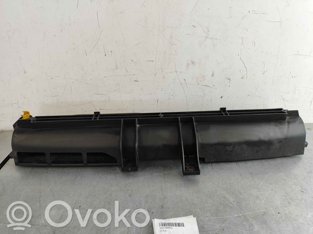 Volkswagen Polo VI Wlot / Kanał powietrza intercoolera 