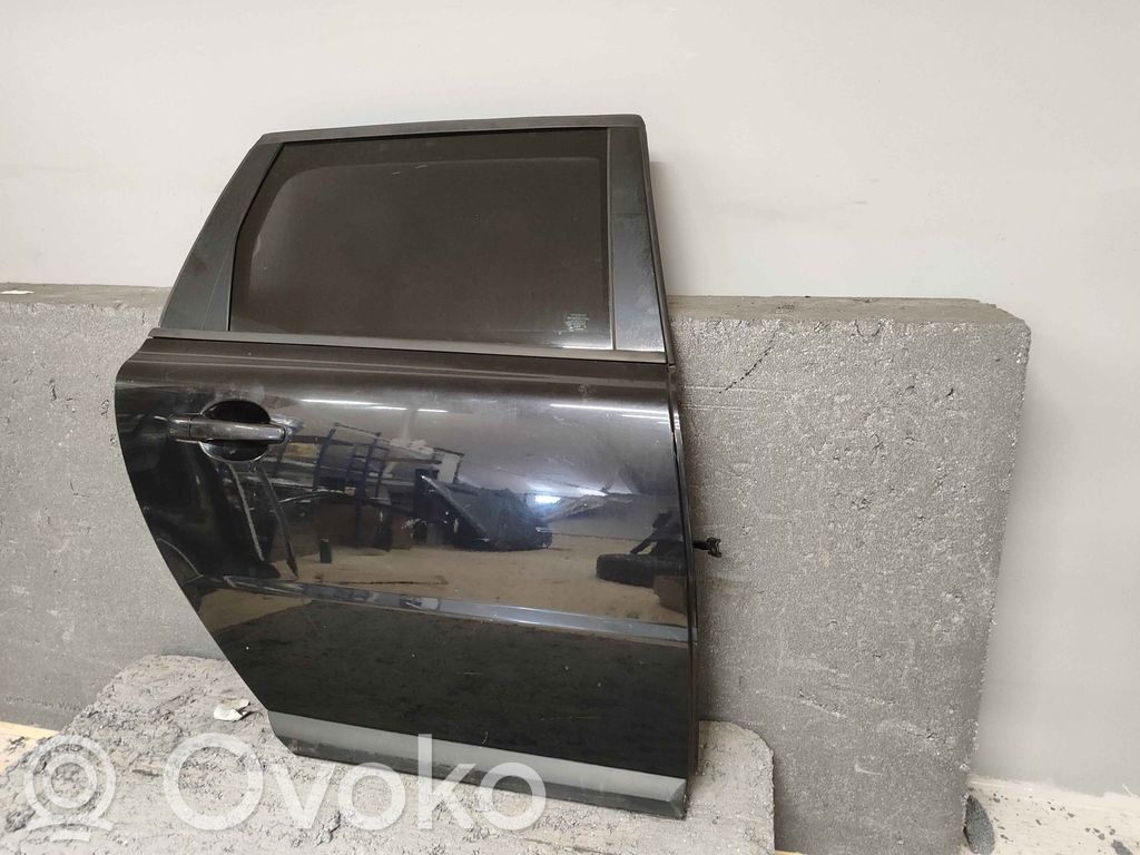 Volvo V70 Galinės durys 