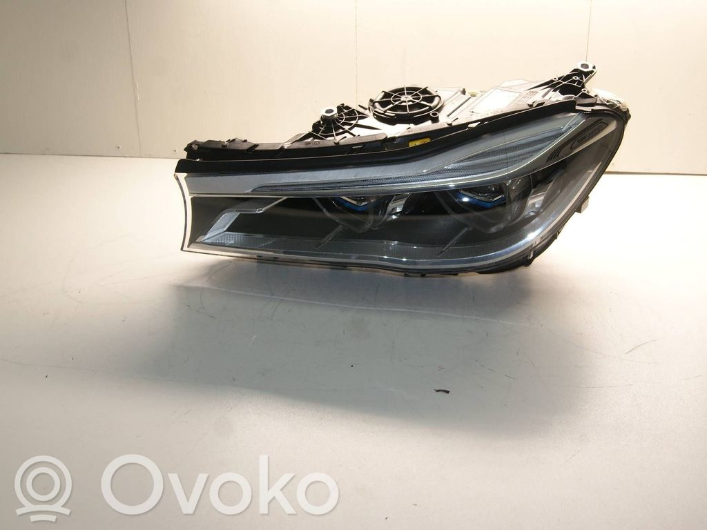 BMW 7 G11 G12 Lampa przednia 