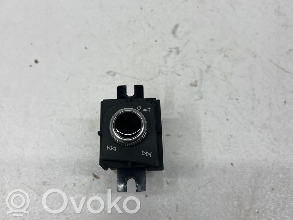 Sound control switch   8W2919616D