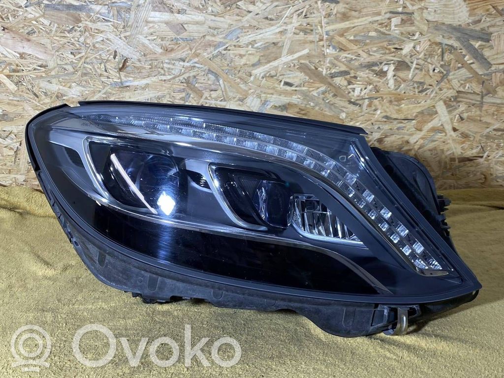 Mercedes-Benz S W222 Lampa przednia 