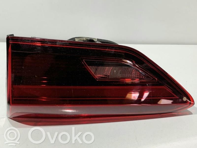 Volkswagen Polo VI Lampa tylna 