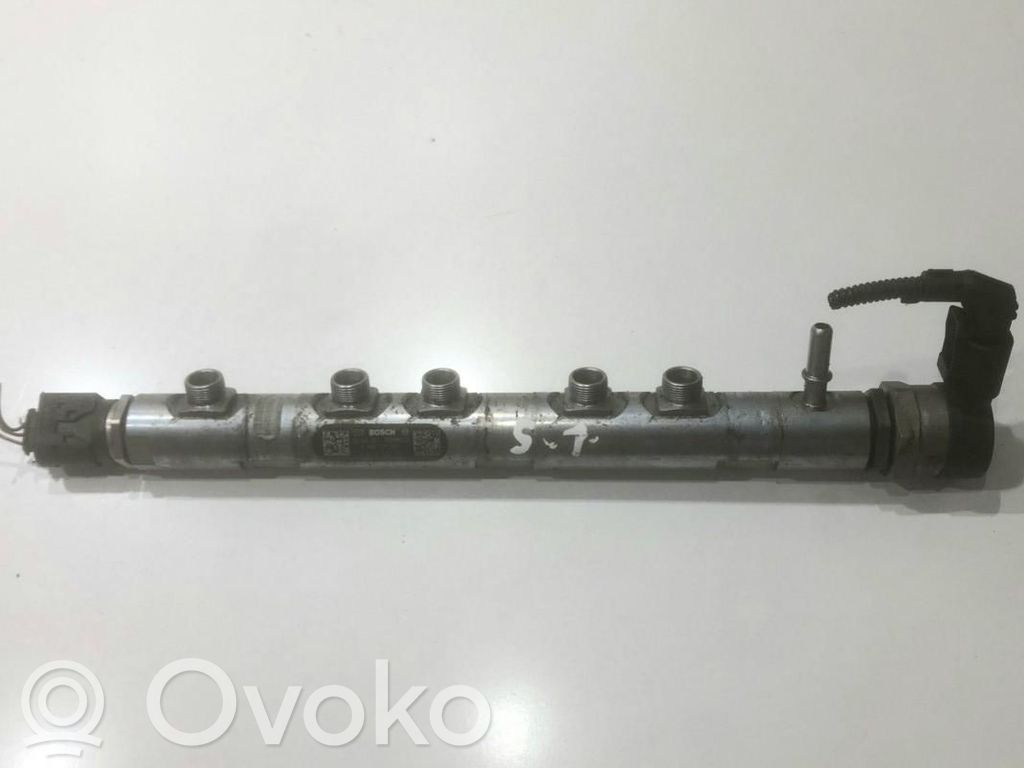 Polttoainepääputki   7809127