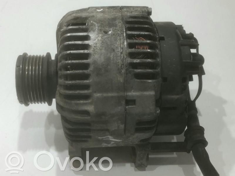 Volkswagen PASSAT B6 Alternador 
